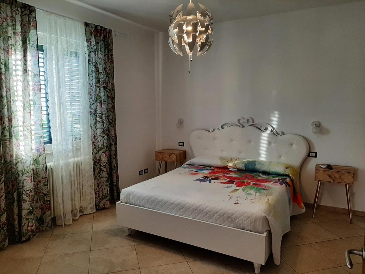 Viola Di Mare Rooms And Parking Termoli Kültér fotó
